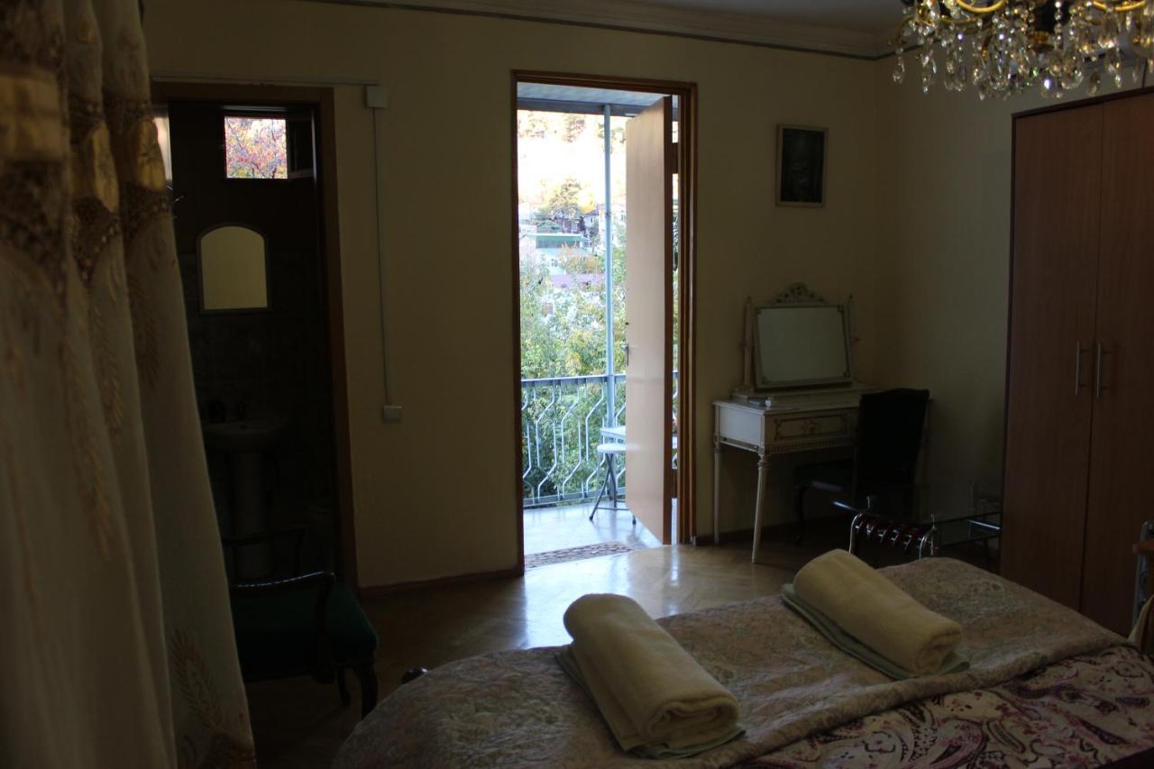 Old District Guest House Tbilisi Eksteriør billede